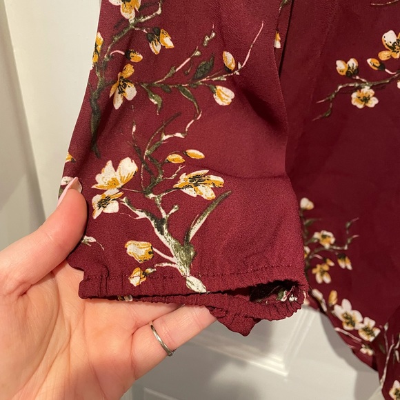 NWT Les Serein Maroon Floral Blouse - Picture 5 of 5